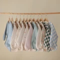 mushie-sliniak-z-rekawami-blue-check-8.jpg