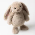 jellycat-kroliczek-kwieciste-uszy-bezowy-18-cm-1.jpg