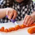 Nanas-manners-etap-3-sztucce-purple-2.jpg