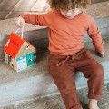 LILLIPUTIENS-Drewniany-domek-manipulacyjny-z-zamkami-Lisek-7.jpg