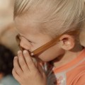 Little-dutch-okulary-przeciwsloneczne-dla-dzieci-almond-1.jpg