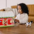 Melissa-doug-drewniana-stodola-z-zamkami-5.jpg