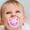luu-kids-Smoczek-pozycjonujacy-pink-a-boo-7.jpg