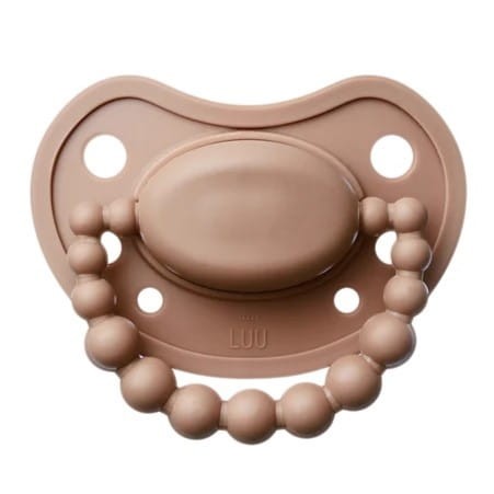 luu-kids-Smoczek-pozycjonujacy-milk-hazelnut.jpg