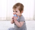 mombella-malpka-niebieska-gryzak-zabawka-monkey-light-blue-3.jpg