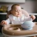 babyono-silikonowa-miseczka-z-przyssawka-niebieska-6.jpg