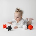 moms-care-pileczki-kontrastowe-sensoryczne-6-sztuk-3.jpg