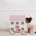 H104-sophies-house-2021-girl-peeping-through-side-window.jpg