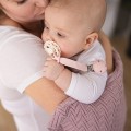 babyono-silikonowa-zawieszka-do-smoczka-rozowa-1.jpg