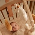 little-dutch-drewniana-karuzela-do-lozeczka-newborn-naturals-2.jpg