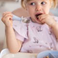 babyono-pierwsze-sztucce-ze-stali-nierdzewnej-niebieskie-1.jpg