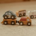 little-dutch-zestaw-pojazdow-drewnianych-3.jpg