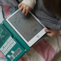 Podswietlany-tablet-do-rysowania-KIDYDRAW-MINI-zwierzeta-kidywolf-6.jpg