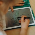 Podswietlany-tablet-do-rysowania-KIDYDRAW-MINI-zwierzeta-kidywolf-8.jpg