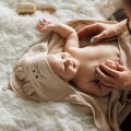 babyono-okrycie-kapielowe-bambusowe-jasny-bez-1.jpg