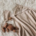 babyono-okrycie-kapielowe-bambusowe-jasny-bez-5.jpg