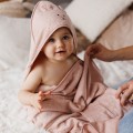 babyono-bambusowe-krycie-z-kapturkiem-rozowe-3.jpg