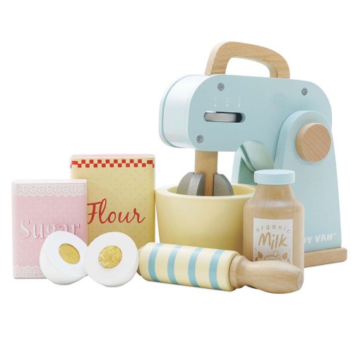 TV285-mIxer-set-flour-sugar-eggs-milk-bottle-and-moving-whisk.jpg