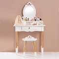 TV607-vanity-table-star-beauty-bag-collaboration.jpg