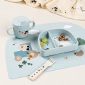 done-by-deer-kubek-silikonowy-z-ustnikiem-tiny-farm-blue-1.jpg
