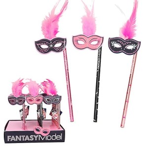 Ołówek z maską i piórkami, Top Model