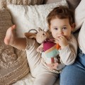 babyono-zawieszka-sensoryczna-rabbit-caro-3.jpg