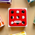 fat-brain-toy-kwadrat-playtab-kuleczki-czarno-biale-b.jpg