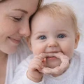 babyono-gryzak-ring-bezowy-1.jpg