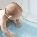 babyono-mata-antyposlizgowa-do-wanny-niebieska-1.jpg