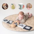 taf-toys-dwustronna-Ksiazeczka-Sensoryczna-z-Misiem-Przytulny-Mis-4.jpg