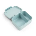 done-by-deer-lunchbox-z-widelczykami-tiny-farm-blue-2.jpg
