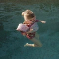 little-dutch-kamizelka-do-nauki-plywania-z-rekawkami-dreamy-mermaid-3.jpg
