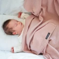 lullalove-otulacz-muslinowy-kocyk-dla-dzieci-80x100-pudrowy-rozowy-1.jpg