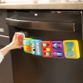 fat-brain-toy-playtab-sensoryczny-kwadrat-nakretki-3.jpg