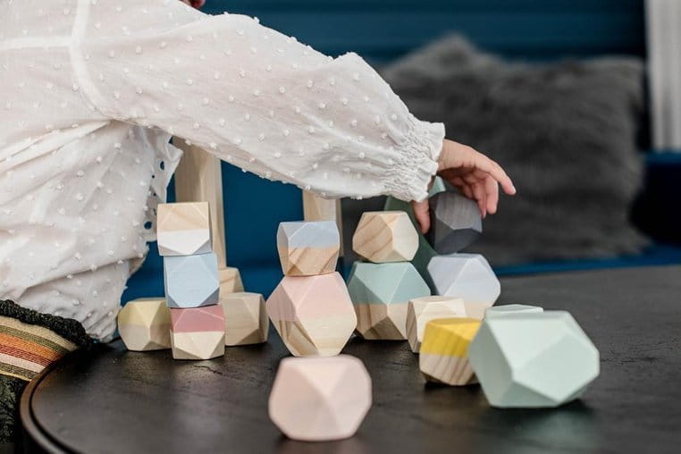 drewniane-klocki-kamyki