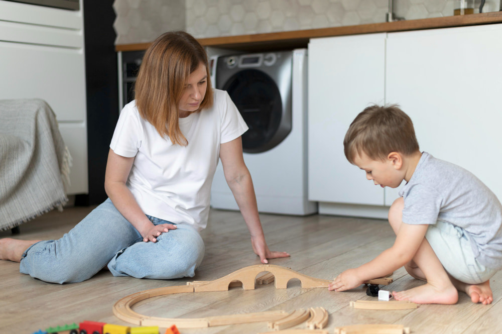 Jak dostosować dom do małego dziecka? Bezpieczeństwo i Montessori w praktyce
